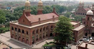LHC dismisses pleas seeking Sharif brothers disqualification 